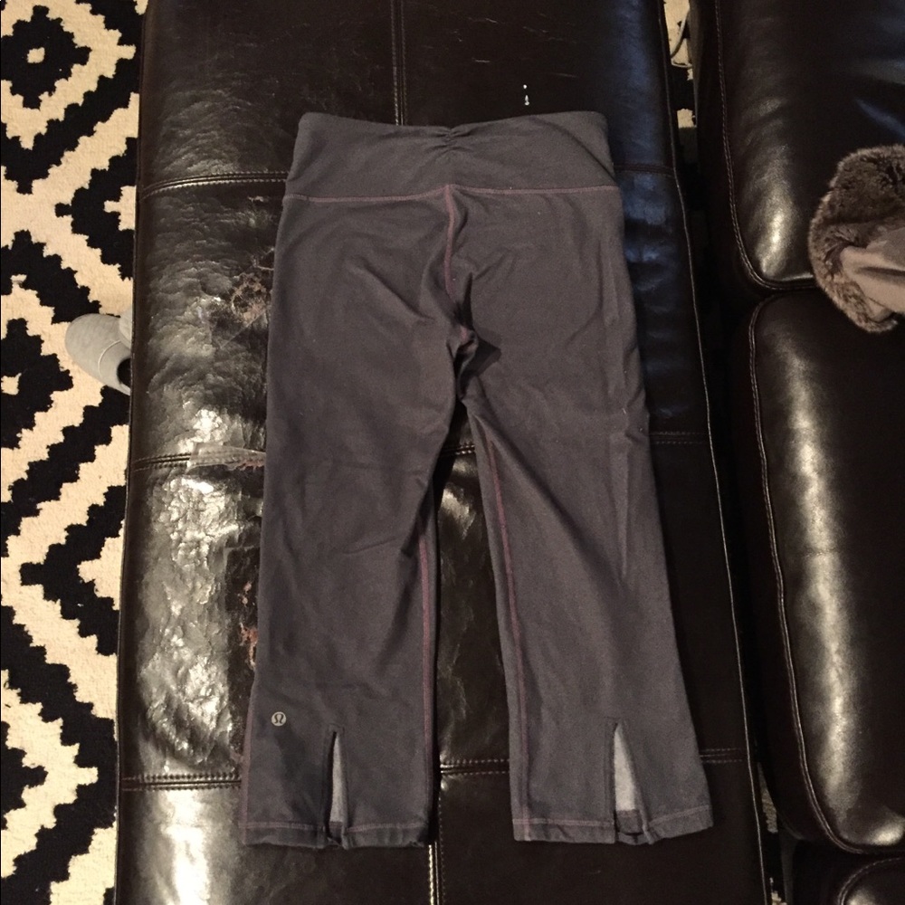 Lululemon Crop Dark Grey Leggings
